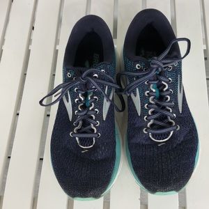 Brooks sneakers - Ghost 11 size 9.5.  Used